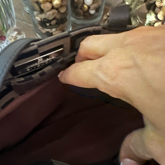 Givenchy Monogram G Tote Shoulder Bag – Brown Logo Canvas – Convertible Handles - Picture 7 of 17